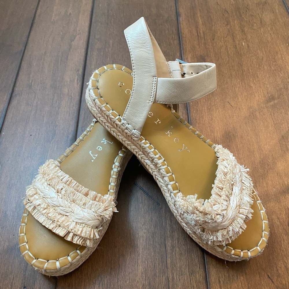 Copper Key raffia platform sandal size:7